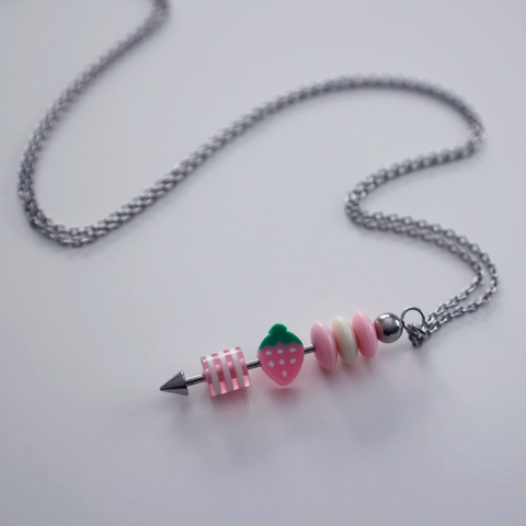 STRAWBERRY SWEET SKEWER NECKLACE